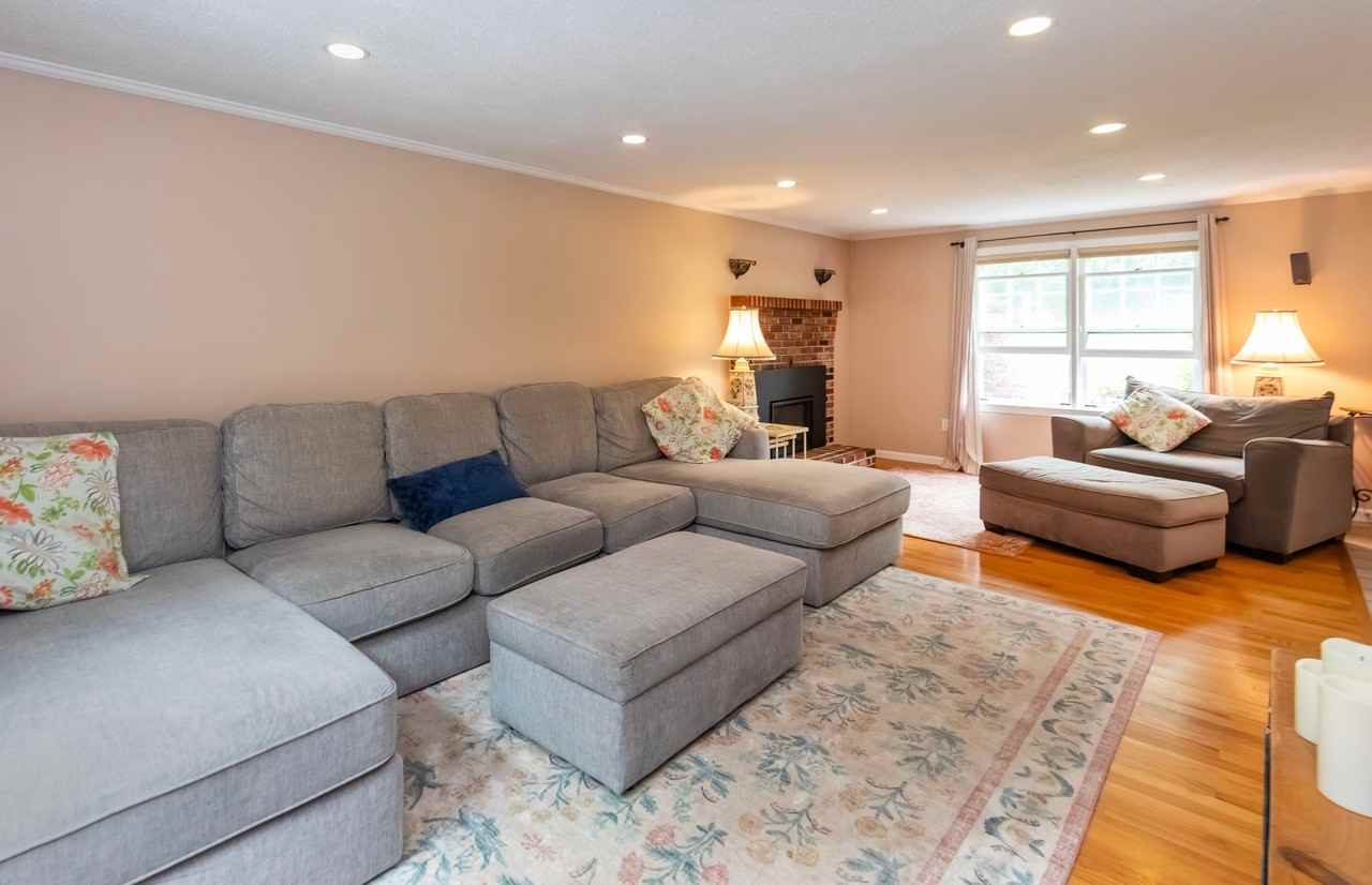 7 Laurel Hill Road7 Laurel Hill Road7 Laurel Hill Road #1 - Photo 3 of 17