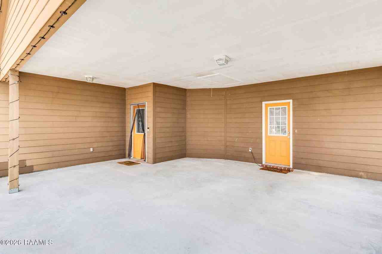 209 Stoneridge Dr #1 - Photo 5 of 17