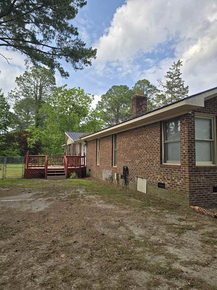401 Pecan St #1 - Photo 4 of 18