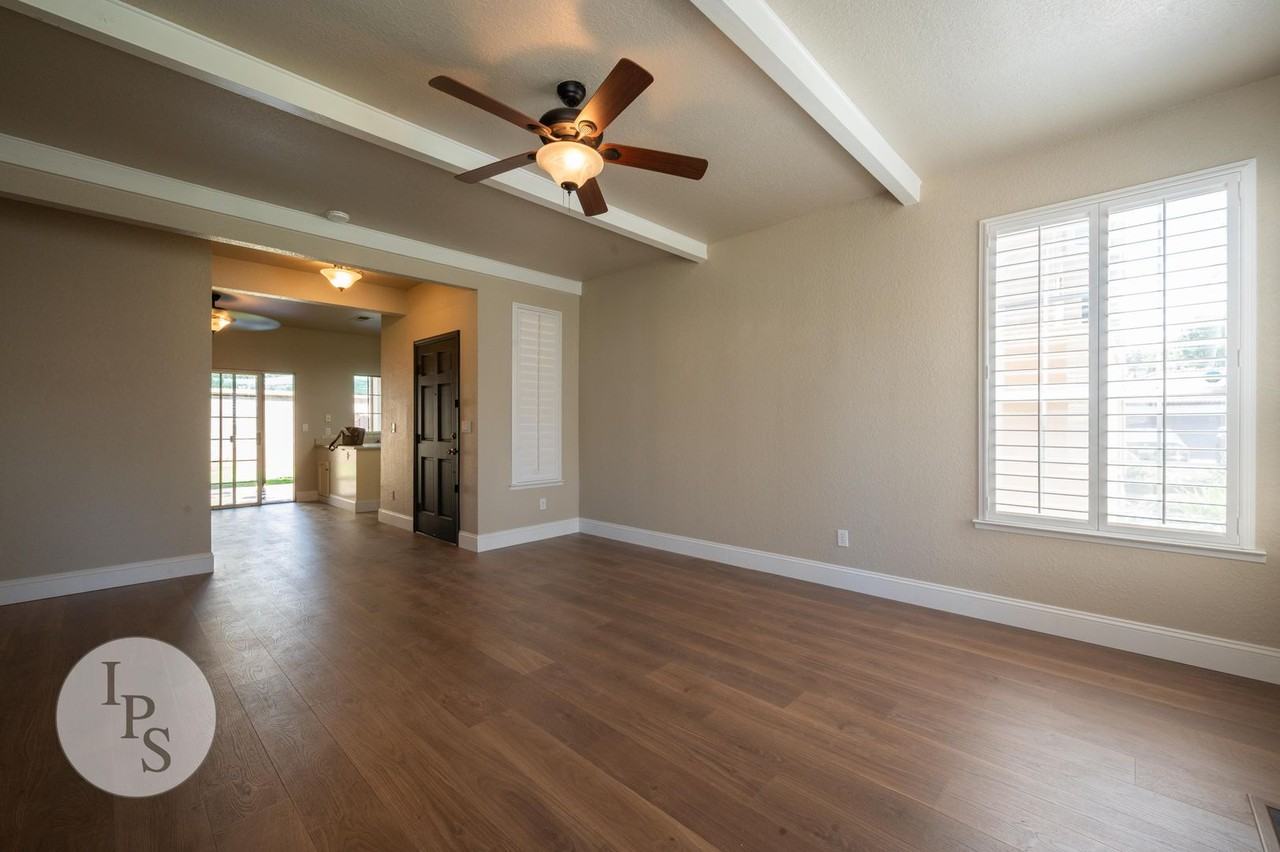8153 N Cedar Ave #126 - Photo 5 of 24