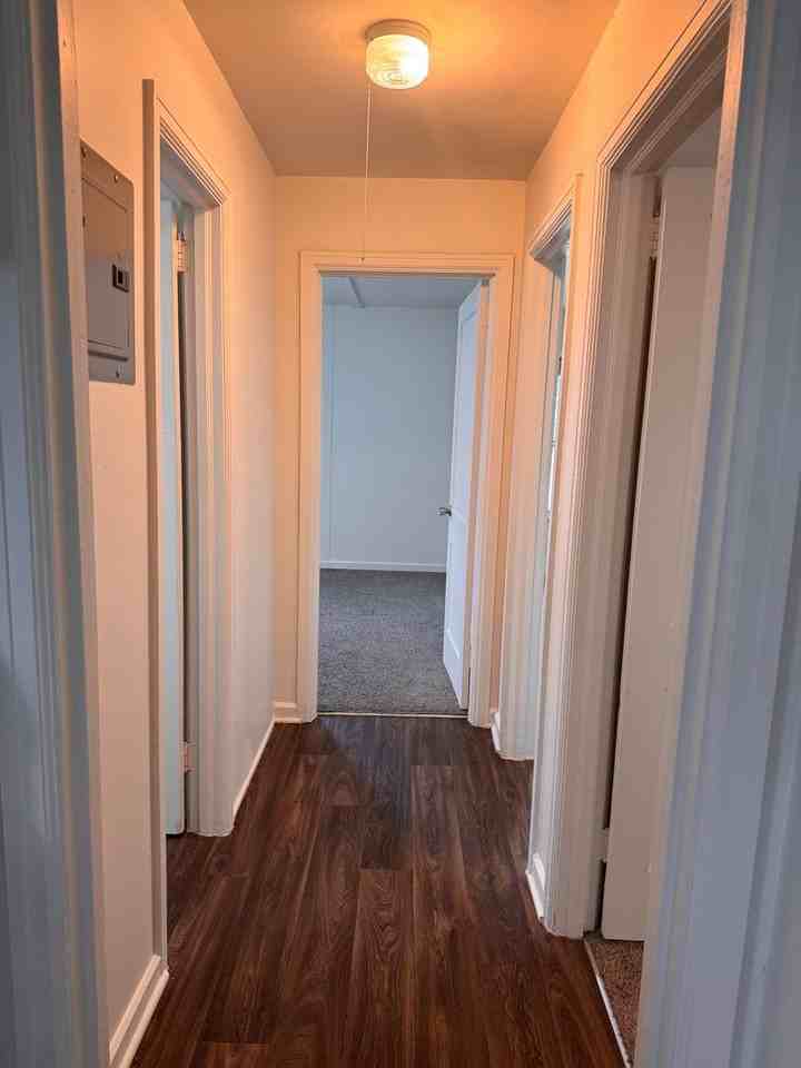1520 Sloan St - Photo 6 of 14
