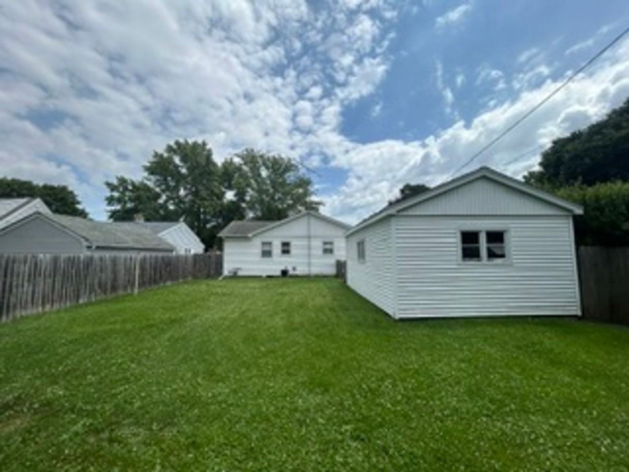 22 S Randall Ave - Photo 2 of 16