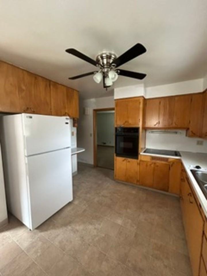 22 S Randall Ave - Photo 4 of 16
