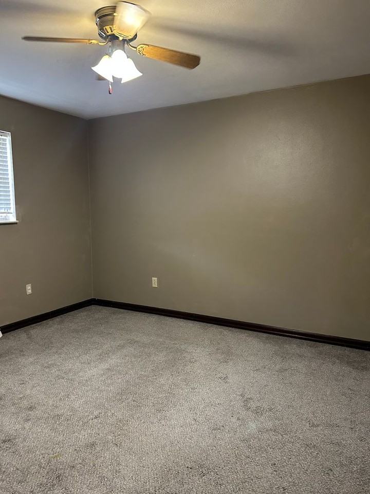 10 Tanbark Dr - Photo 5 of 12