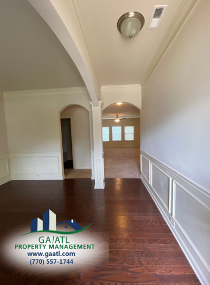 600 Country Ridge Dr - Photo 2 of 16