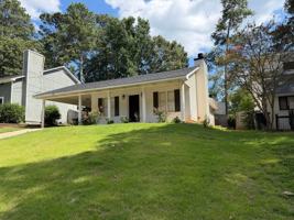featured image of 818 Choctaw Ave