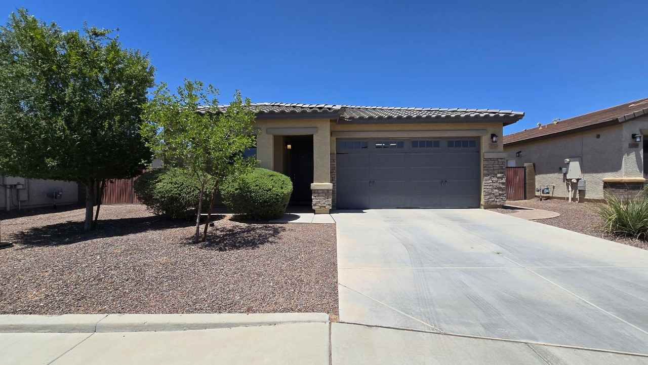 17210 W Diana Ave - Photo 2 of 35