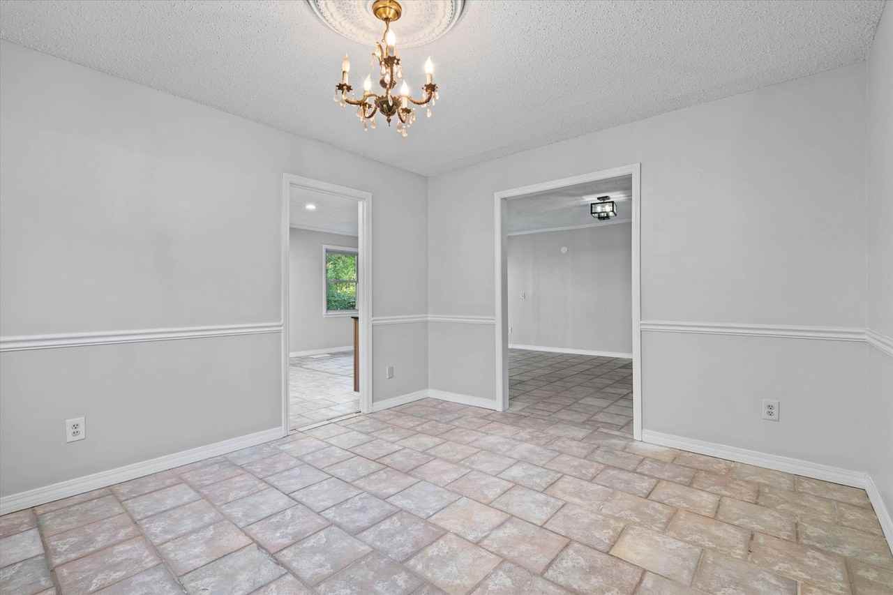 143 Buena Vista Dr - Photo 7 of 25