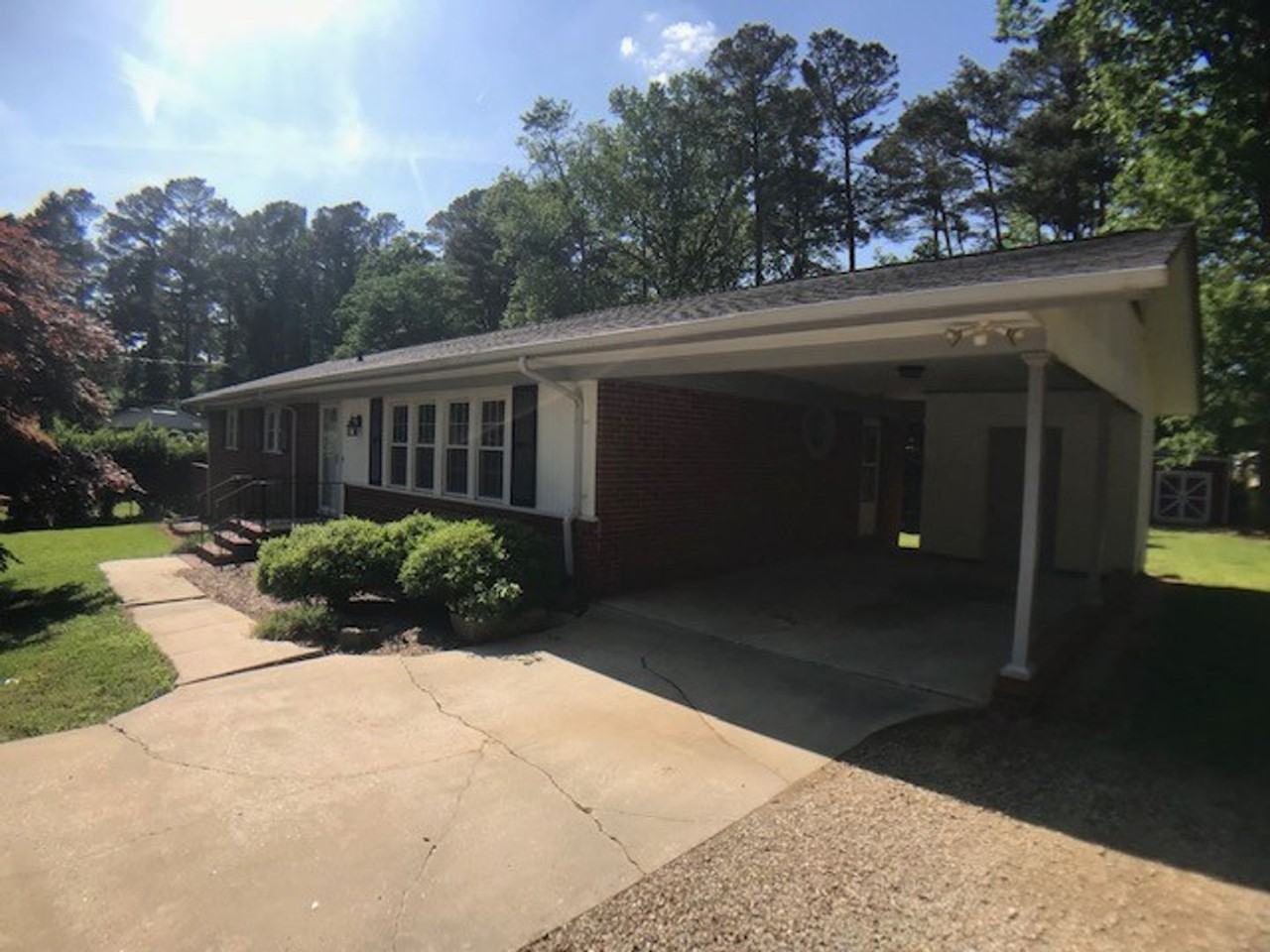 6909 Justice Dr - Photo 2 of 25
