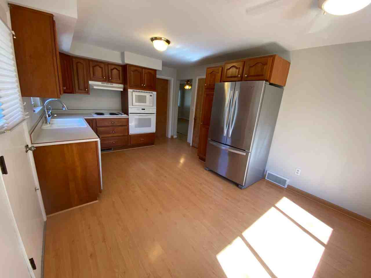 3171 Dickinson Ave - Photo 7 of 22