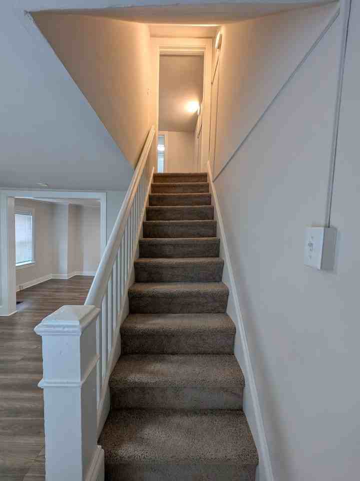 417 Lincoln Ave - Photo 6 of 13