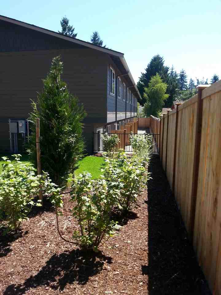 Lawndale Townhomes - Photo 5 of 7