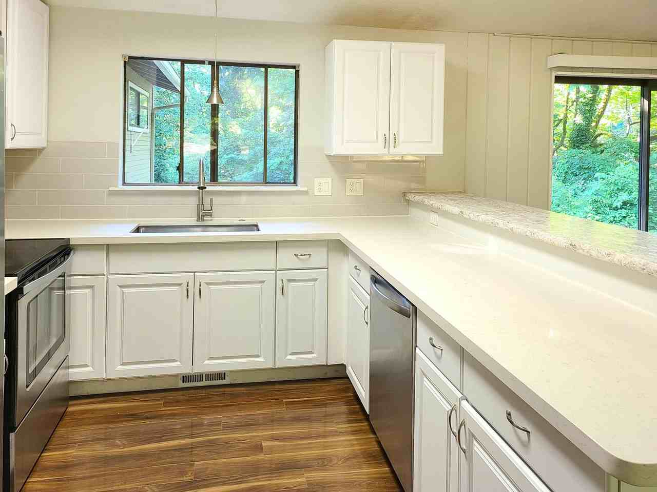 9247 Sw 8th Dr - Photo 5 of 17