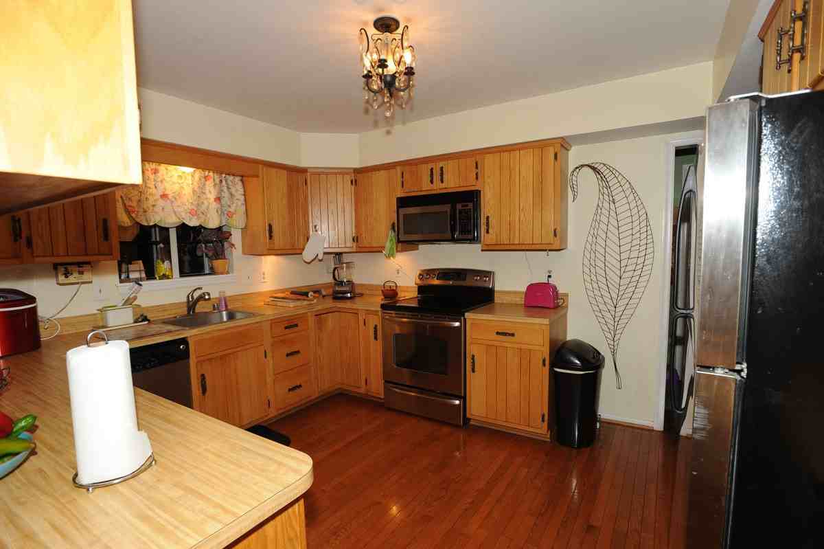 2788 Pinewood Dr - Photo 7 of 22