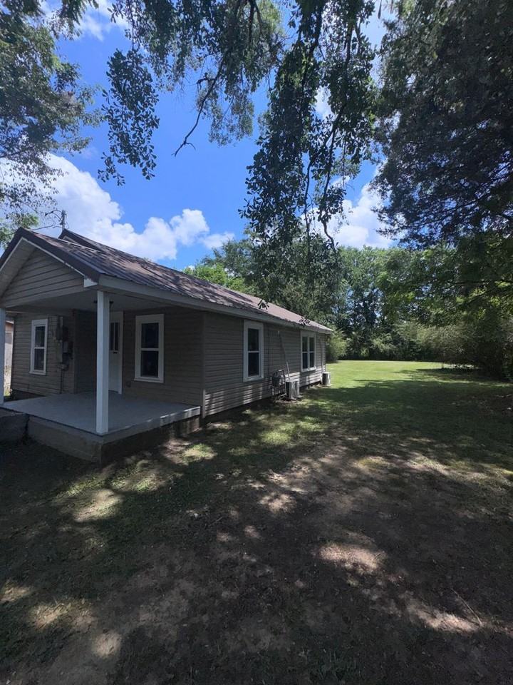 407 Elm Ave Nw - Photo 6 of 20