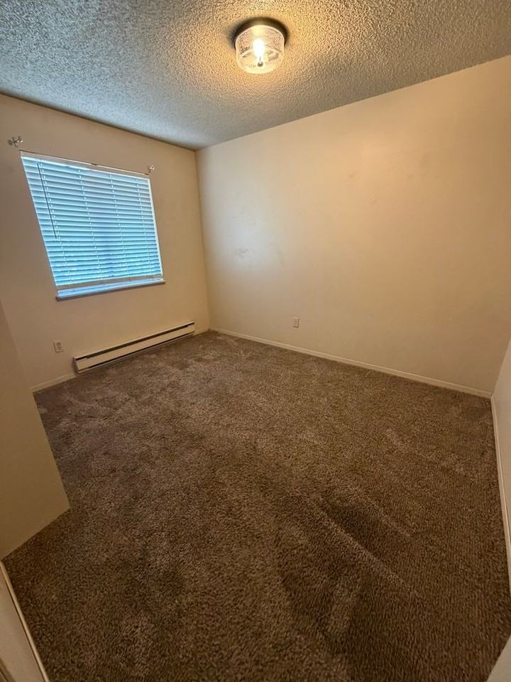 733 Alexander Rd #C - Photo 6 of 10