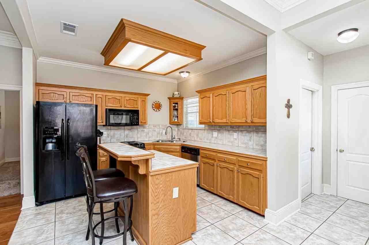 10580 Springglen Ct - Photo 2 of 27