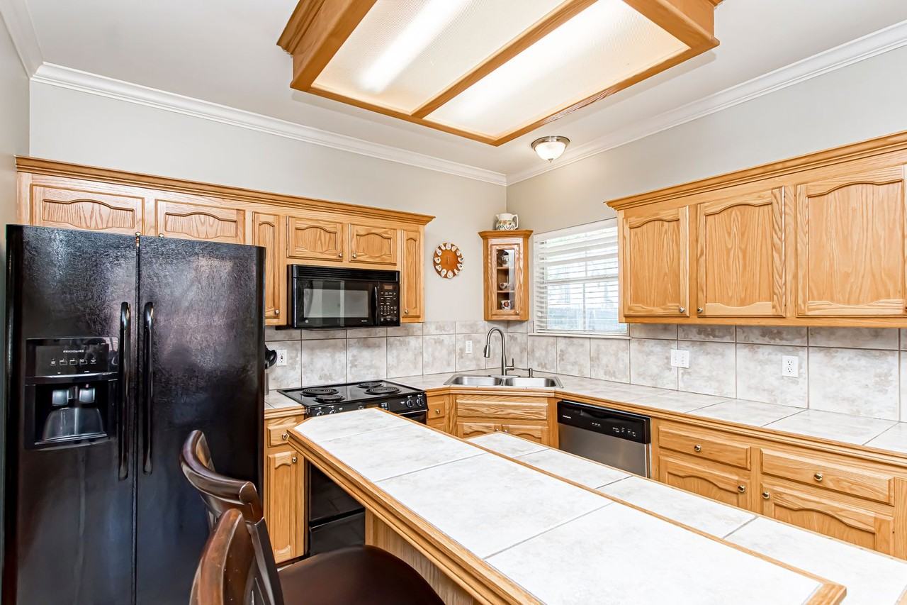 10580 Springglen Ct - Photo 3 of 27