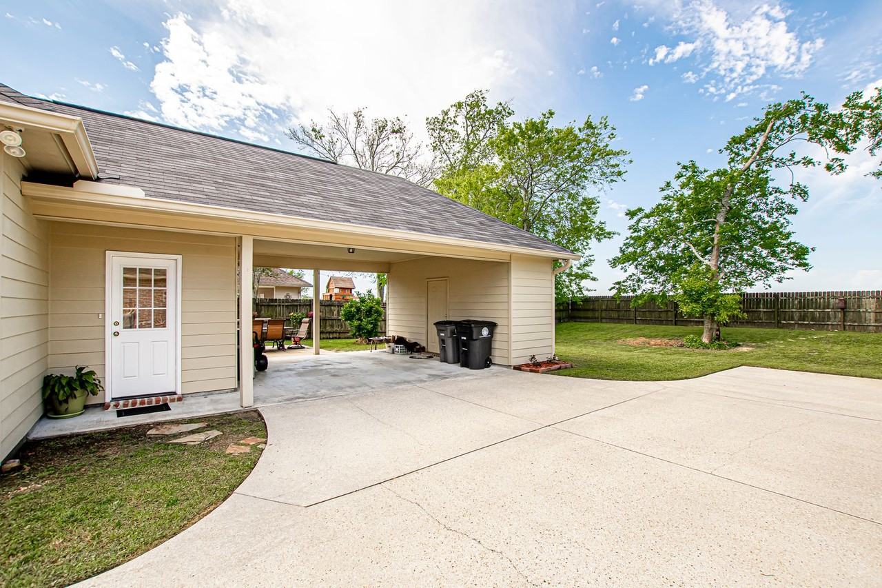 10580 Springglen Ct - Photo 5 of 27