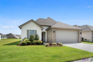 7731 W Pelican Lakes Ave - Photo 1 of 1