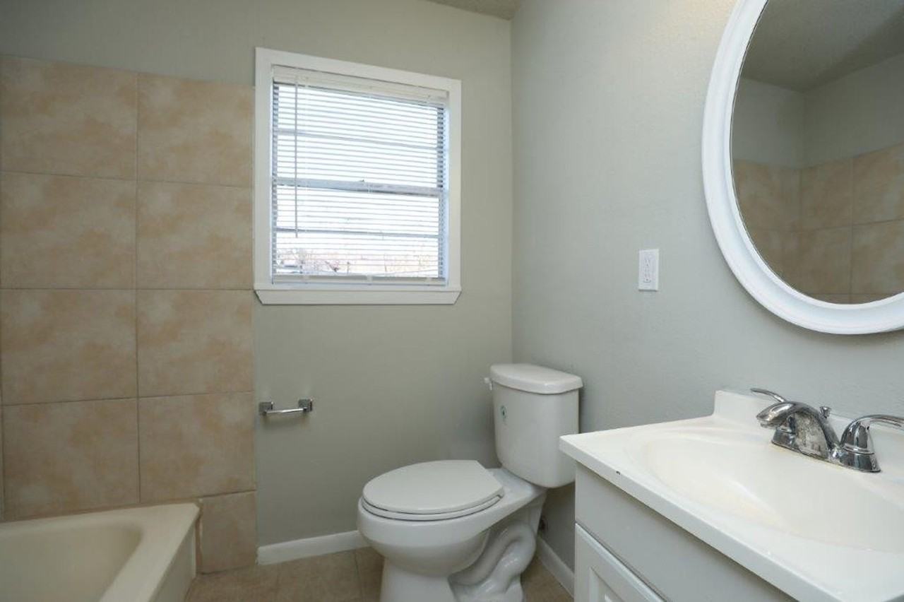 10322 Cathedral Dr - Photo 6 of 20