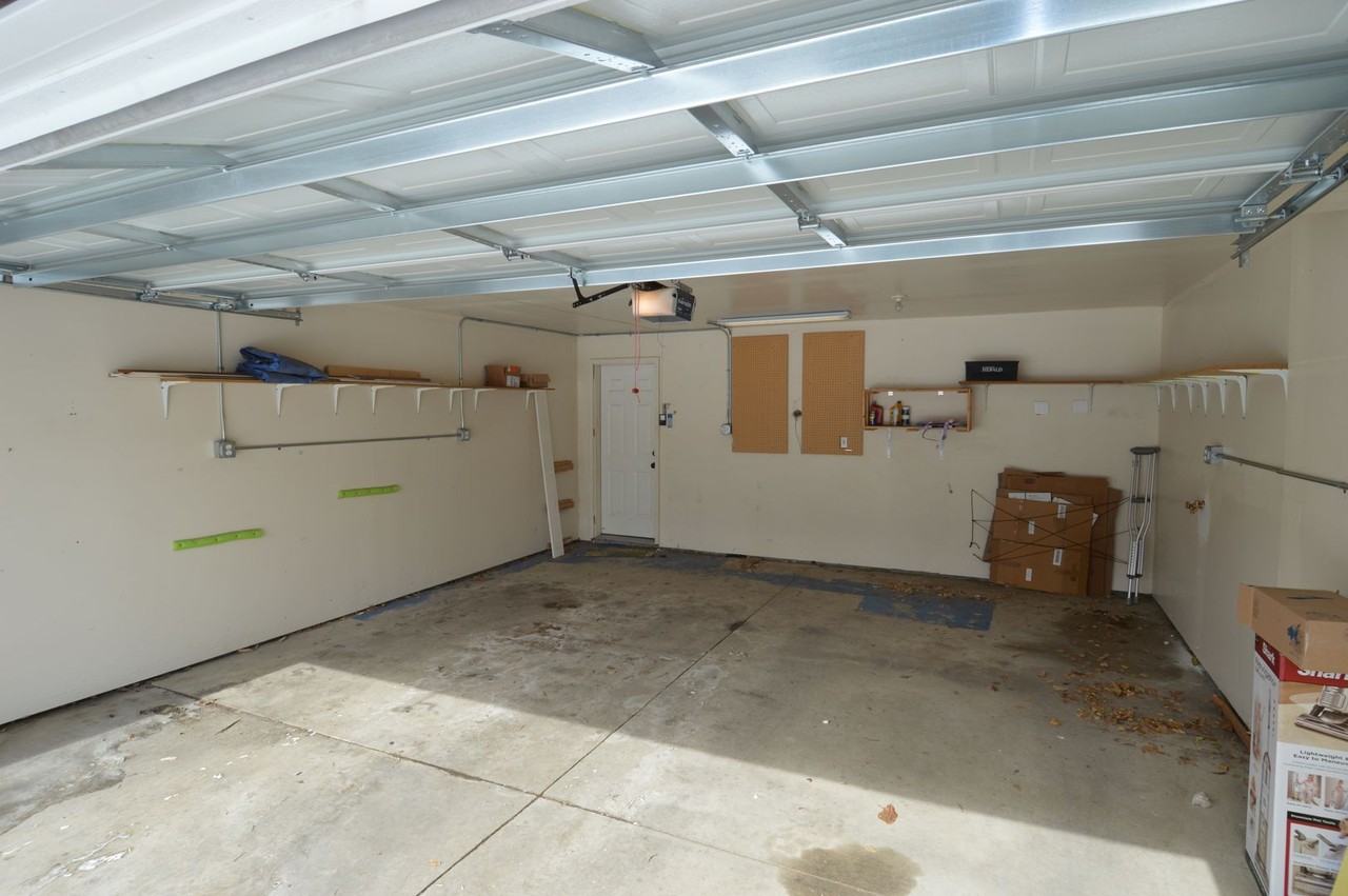 2258 Knightsbridge Ct - Photo 4 of 29