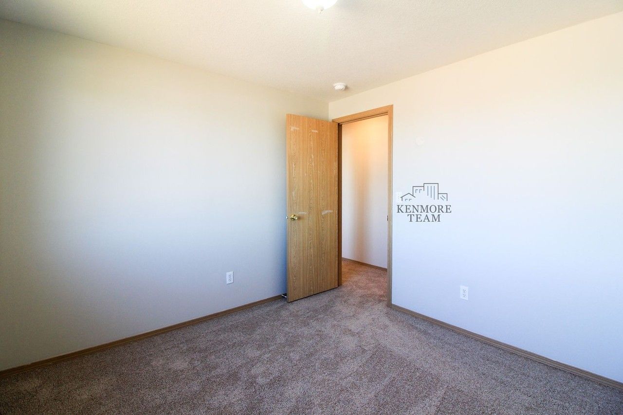 8703 Stutz Dr - Photo 7 of 9