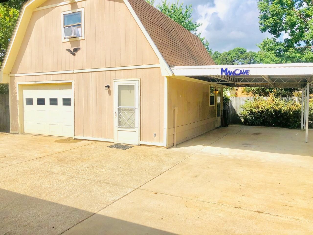 349 Harvard Rd - Photo 4 of 22