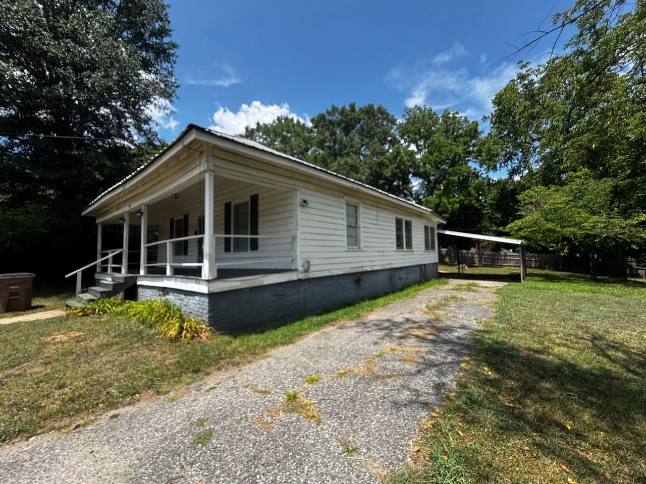 833 Kings Rd - Photo 2 of 47