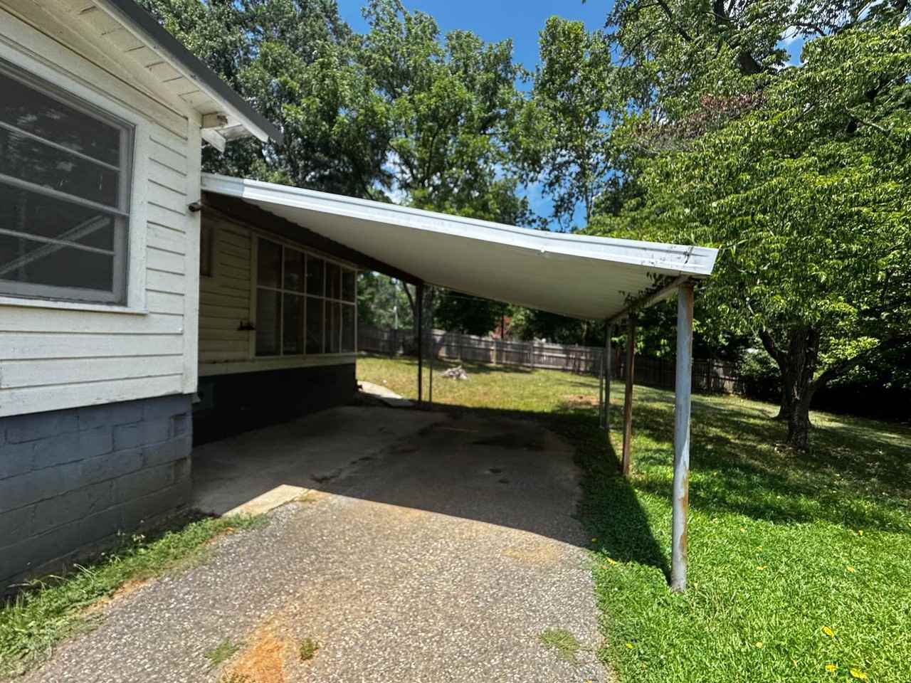 833 Kings Rd - Photo 3 of 47