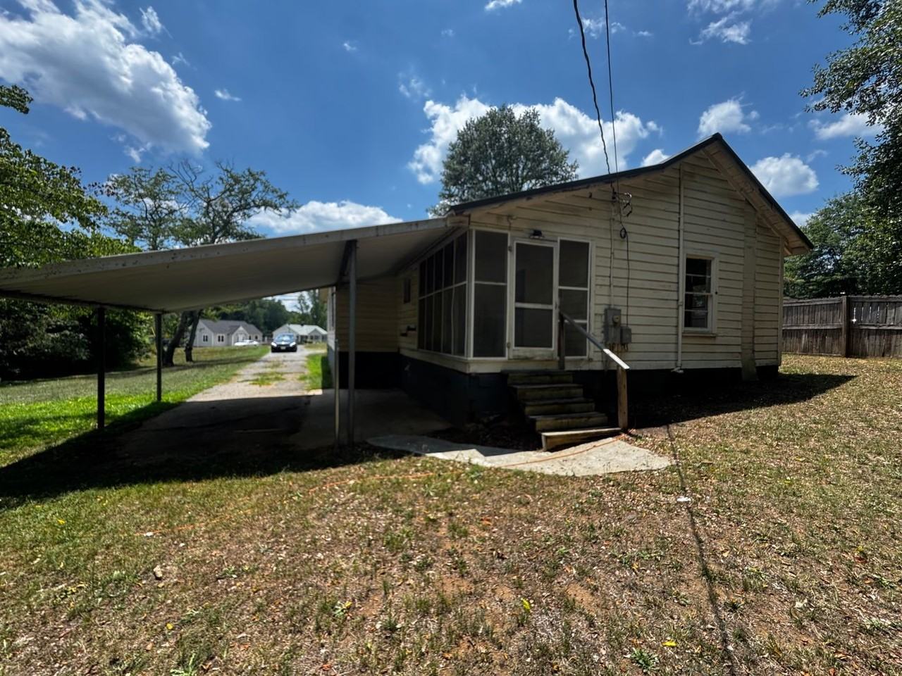 833 Kings Rd - Photo 4 of 47