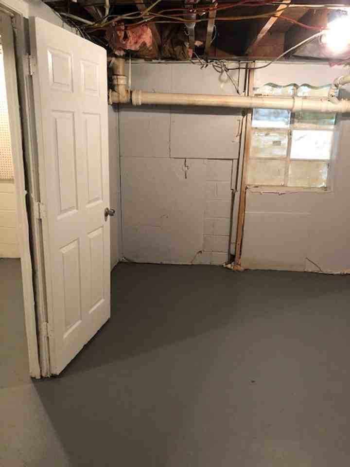 9845 Greenlee Rd - Photo 4 of 14