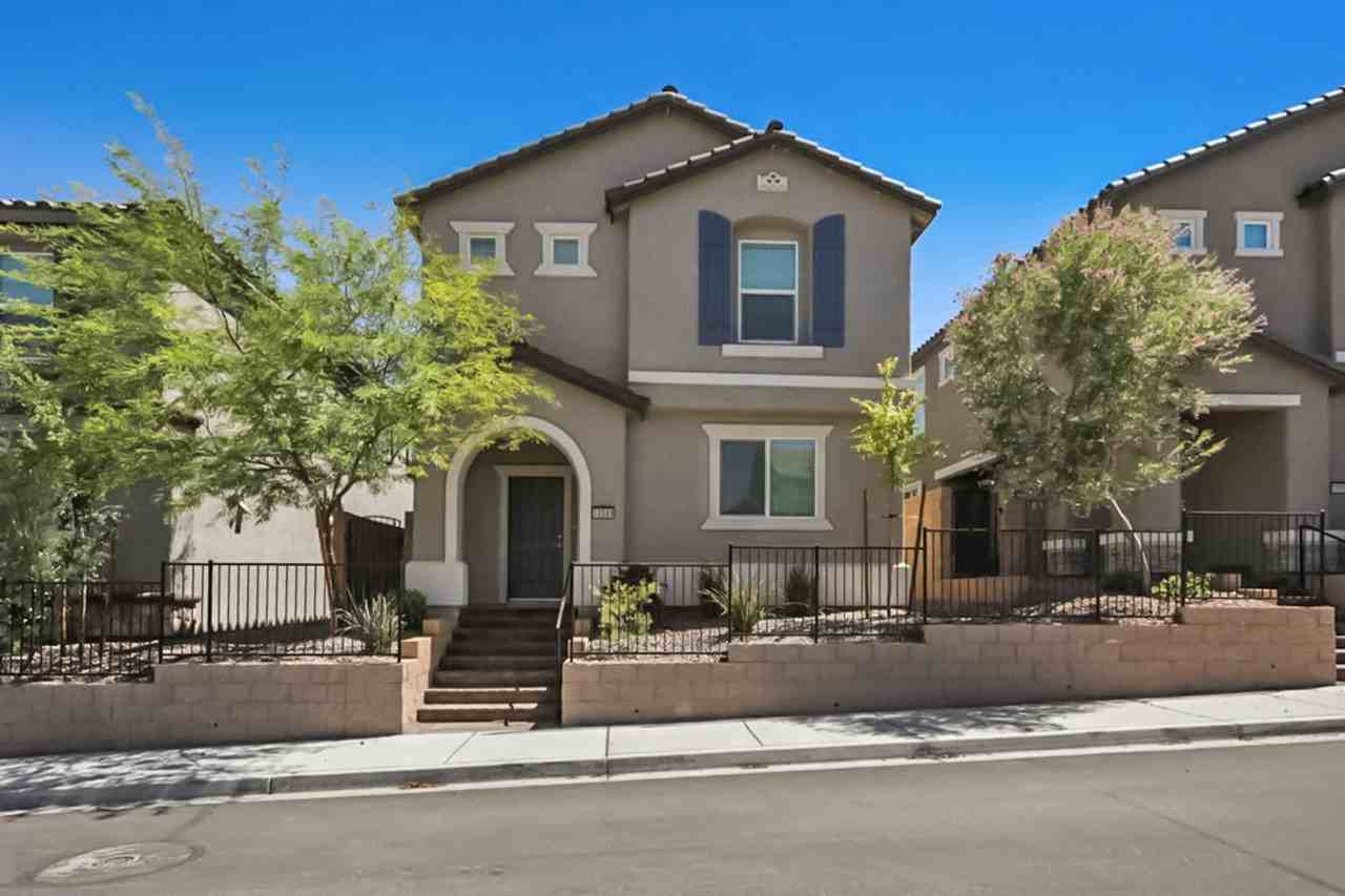 10589 Sariah Skye Ave - Photo 4 of 48