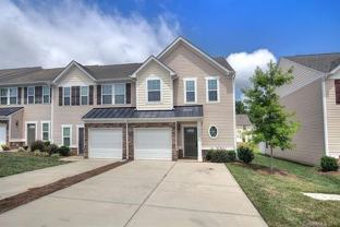 2704 Silverthorn Dr - Photo 1 of 1