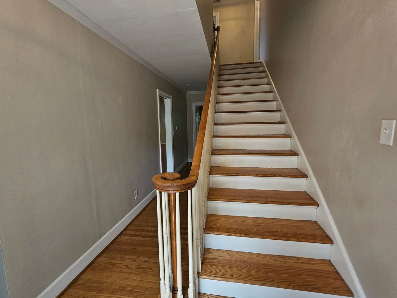 7440 Muirfield Rd - Photo 3 of 28