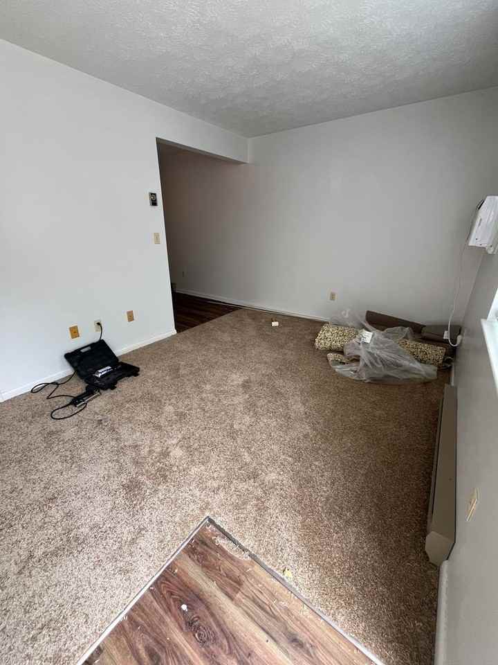 181 Rockingham Dr Apt N - Photo 2 of 6