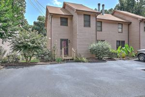 featured image of 206 Windridge Colony