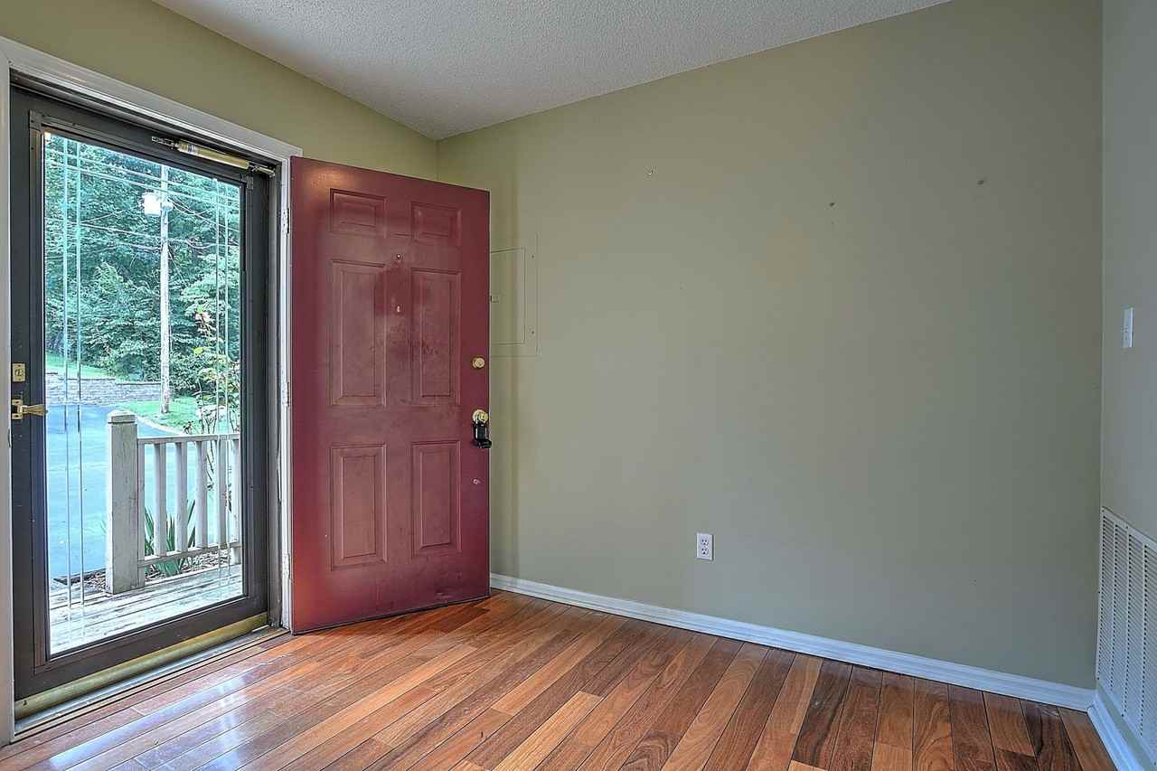 206 Windridge Colony - Photo 2 of 23