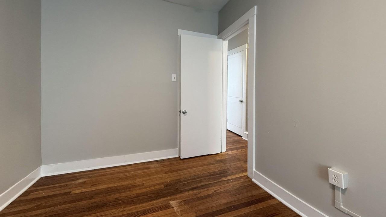 6012 N 20th St - Photo 7 of 21