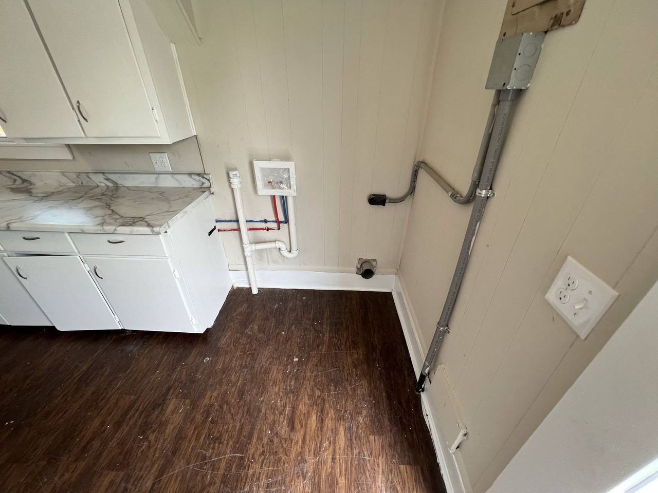 104 S Washington Ave - Photo 3 of 22