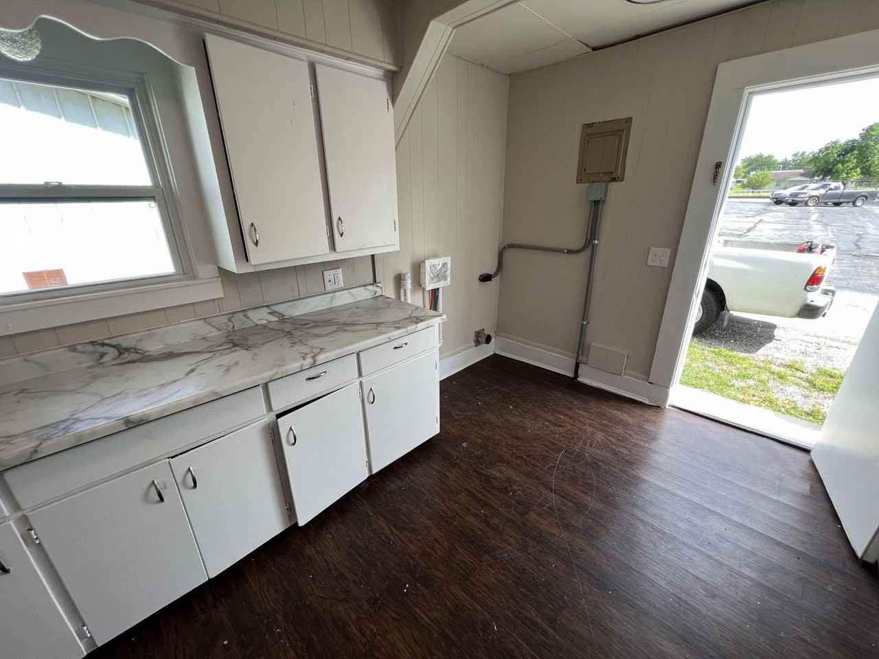 104 S Washington Ave - Photo 7 of 22