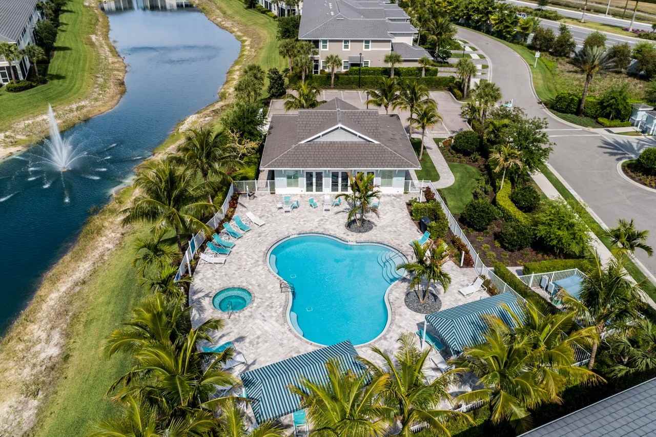 6960 Avalon Cir #807