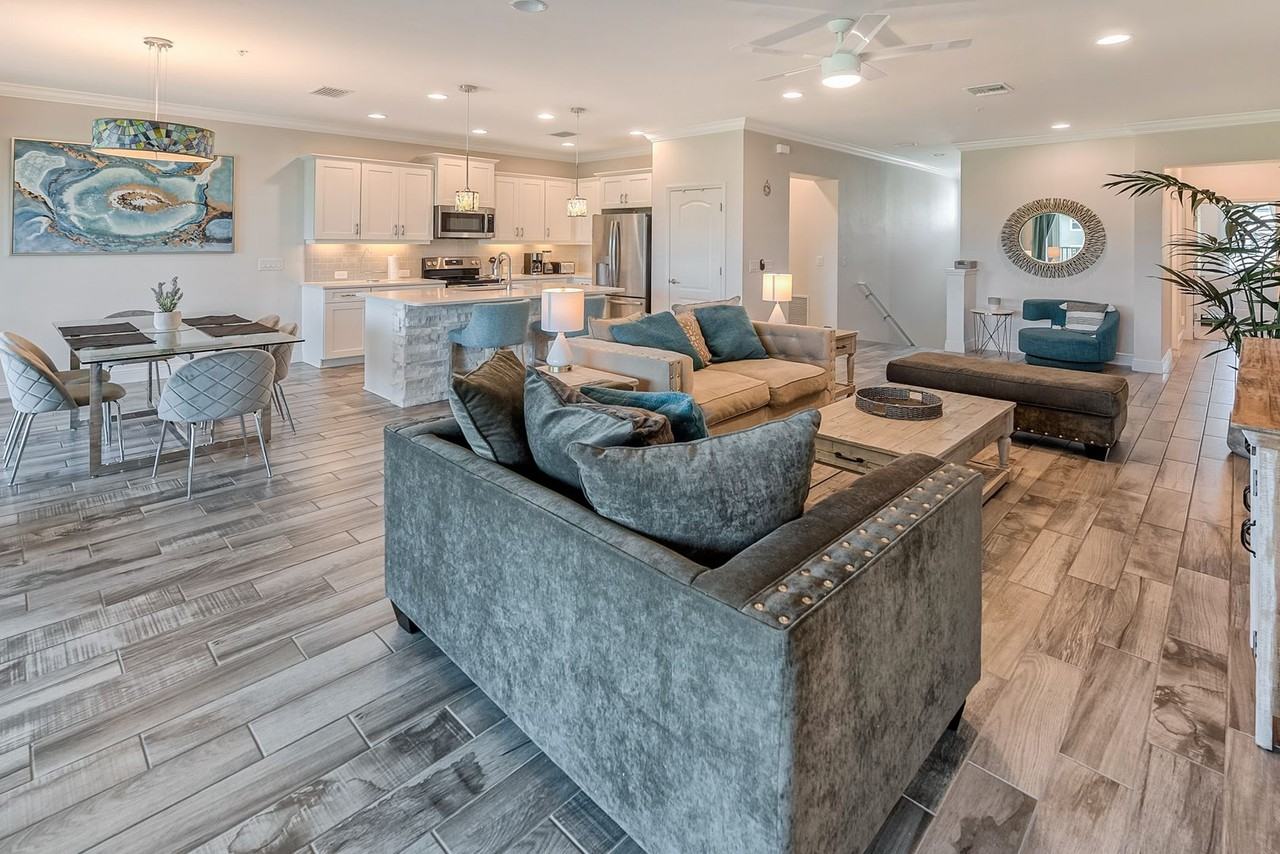 6960 Avalon Cir #807 - Photo 5 of 26