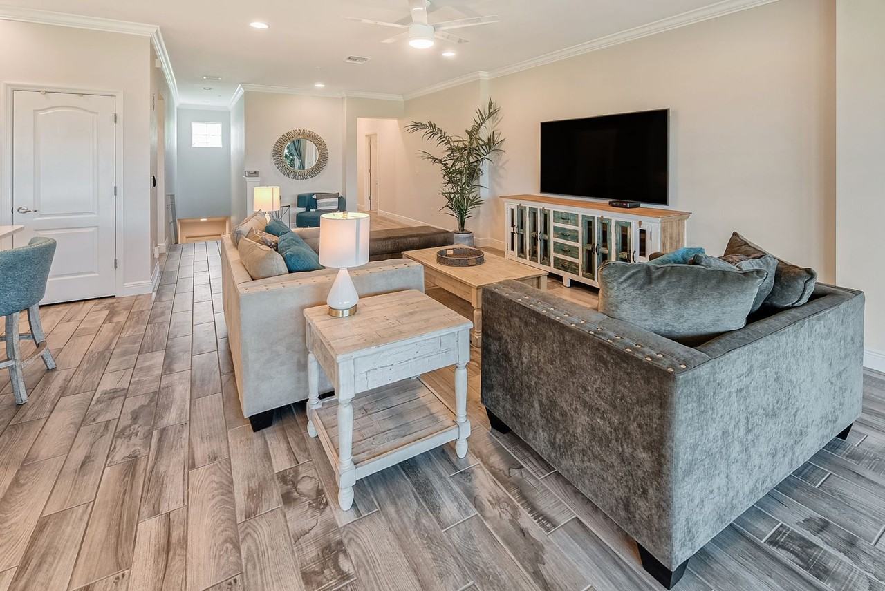 6960 Avalon Cir #807 - Photo 7 of 26