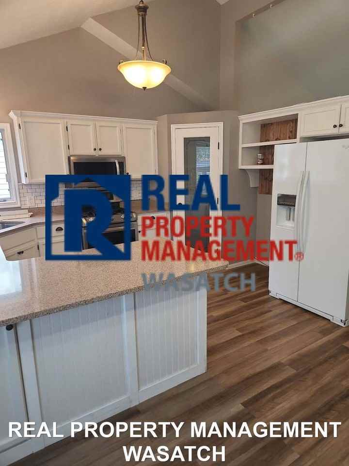 6122 S Eagle Nest Dr - Photo 3 of 18