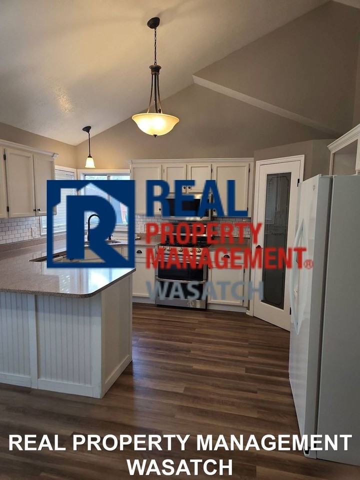 6122 S Eagle Nest Dr - Photo 4 of 18