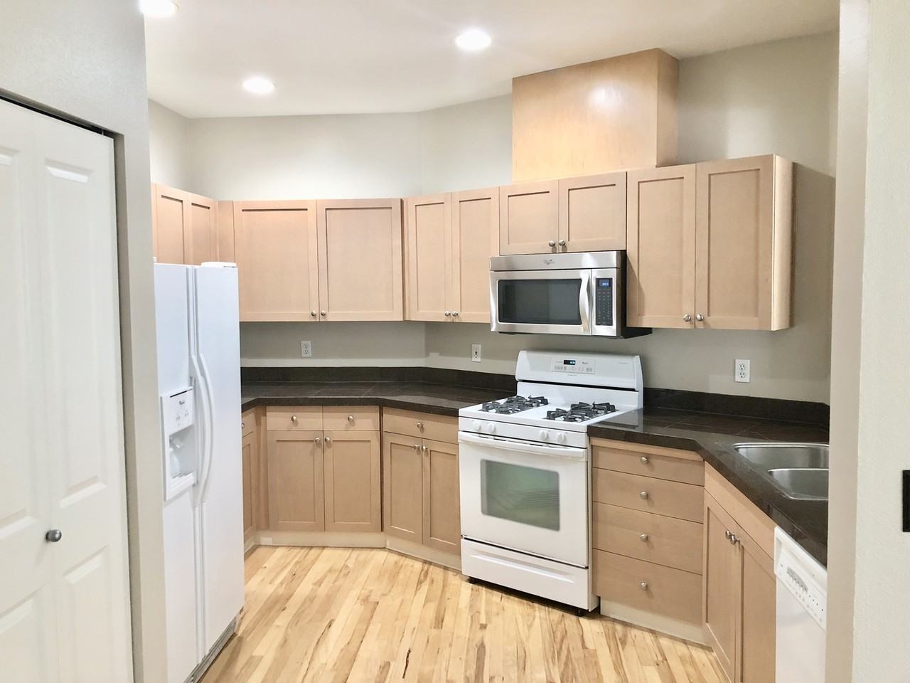 23120 Ne 8th Pl - Photo 2 of 22