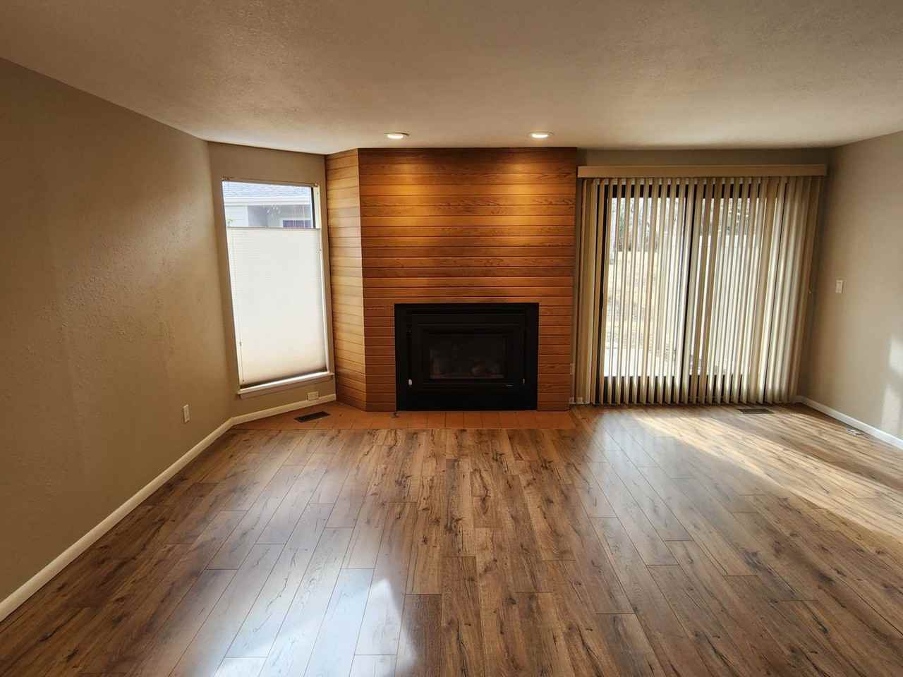 1940 S Teal Ln - Photo 5 of 17