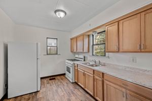featured image of 618 8th St