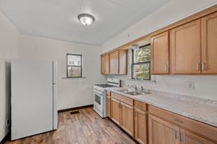 618 8th St - Photo 1 of 1